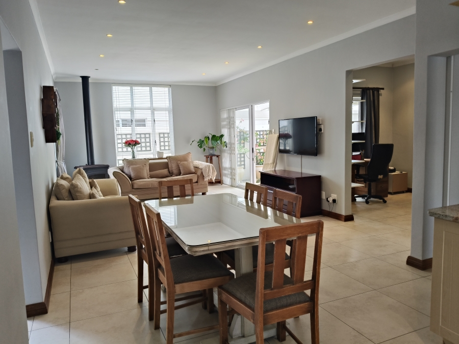 2 Bedroom Property for Sale in Fountains Estate Eastern Cape